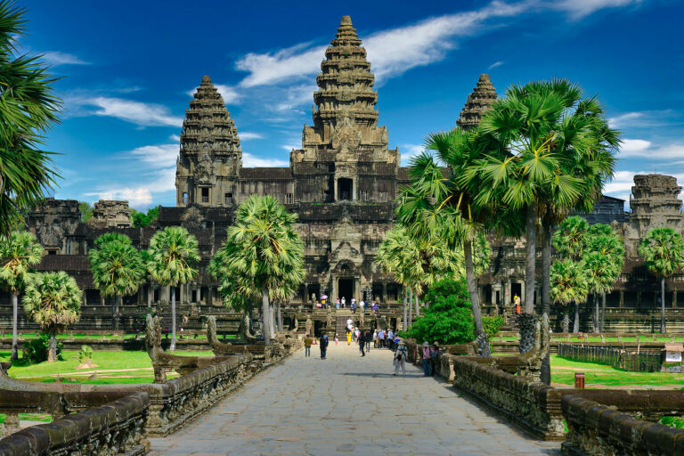 Bus Tickets from Phnom Penh to Siem Reap from $20